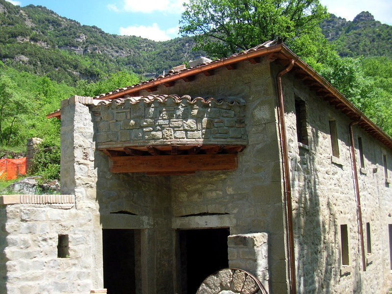 Poggio Umbricchio Mill in Crognaleto (TE)
